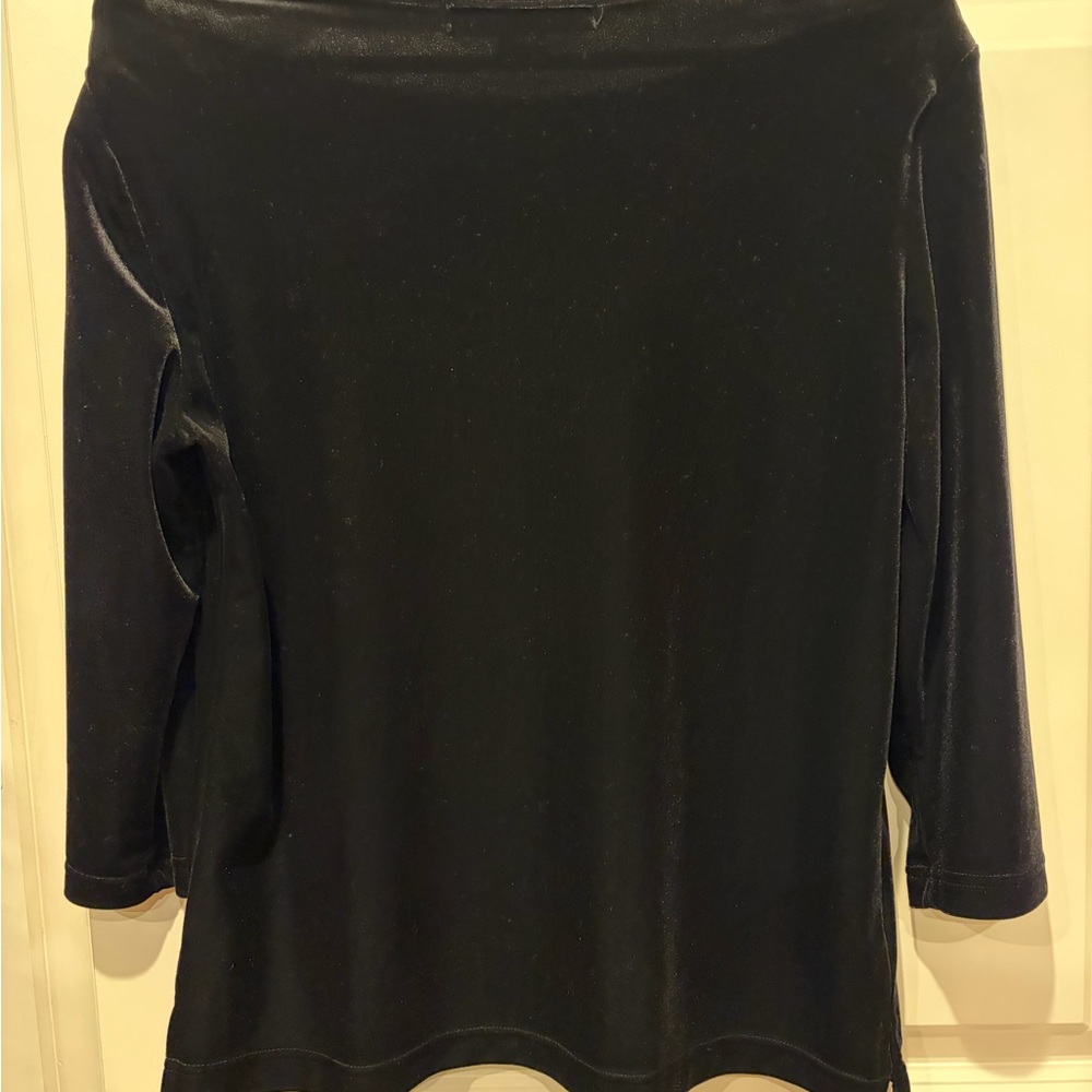 Women's Black Velvet Top, size Medium - Picture 4 of 4